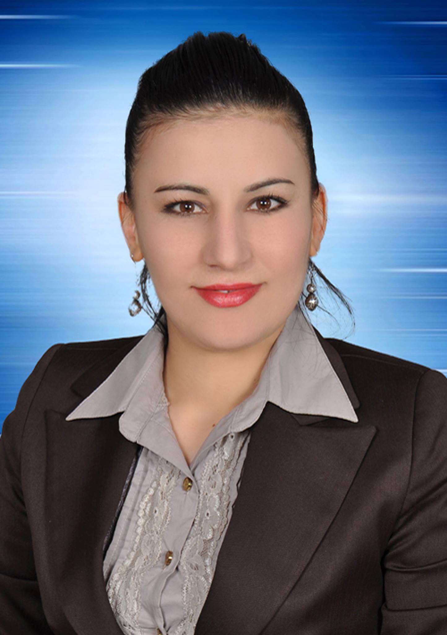 NE postacı  gelsin Ne haber getirsin.