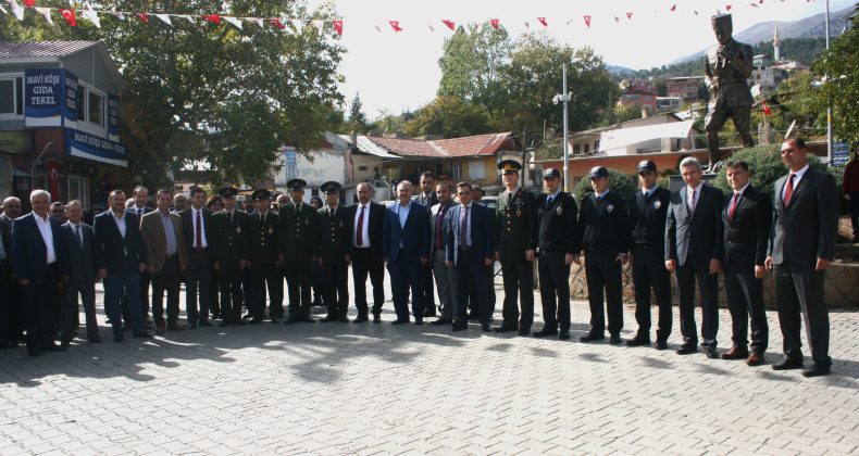 CUMHURİYET COŞKUSUNU YAŞIYORUZ