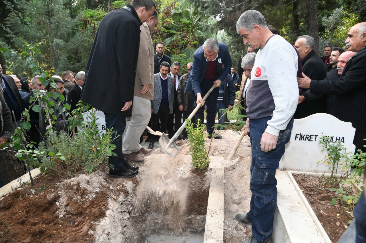 Zeydan Karalar’ın kayınbabası Yunus Badur, toprağa verildi.