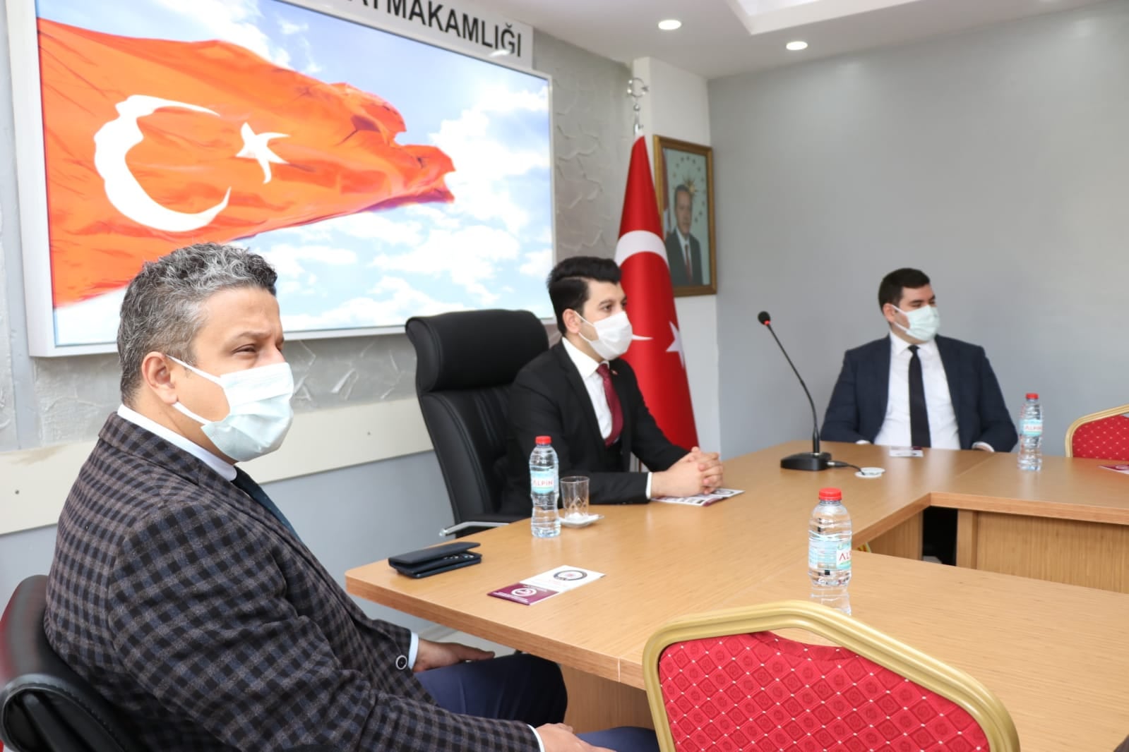 KAYMAKAM AKDUMAN’DAN KADINA ŞİDDET TOPLANTISI