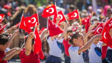 23 NİSAN’I VİRÜS ETKİSİNDE KUTLUYORUZ