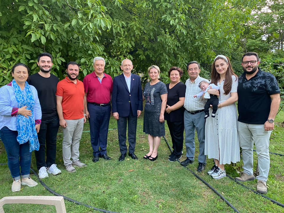 EROĞLU’NA AİLE BOYU FOTOĞRAFI SORDUK ?
