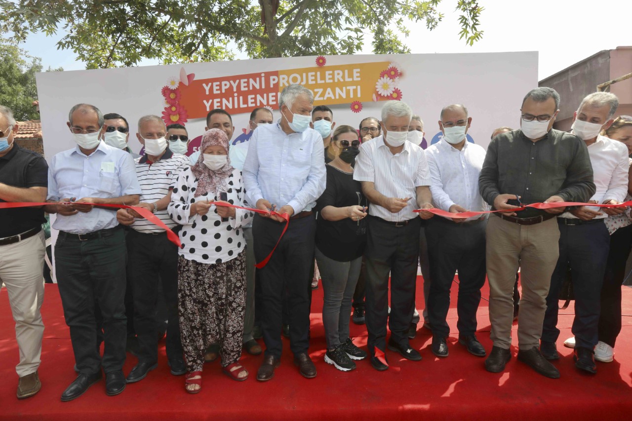 ZEYDAN KARALAR ÇALIŞIYOR HALK TAKDİR EDİYOR.