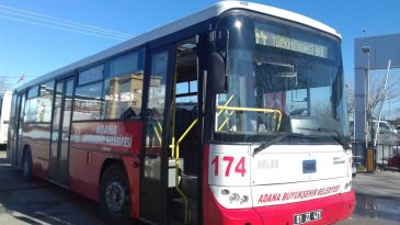 KARALAR’IN POZANTI HALKINA OTOBÜS JESTİ