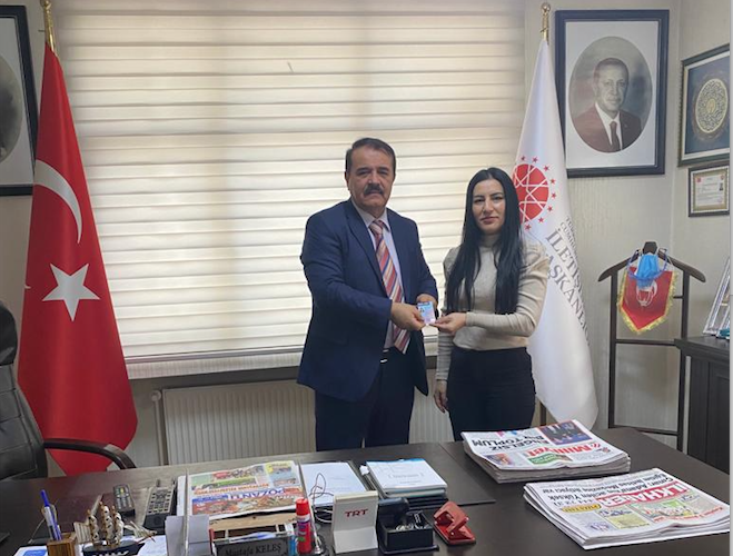 YAZIİŞLERİ MÜDÜRÜMÜZ  YENİ BASIN KARTINI ALDI