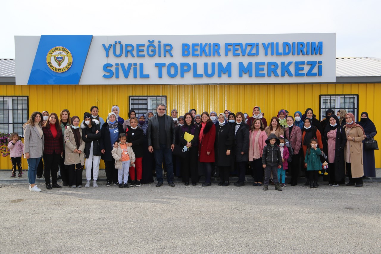 YÜREĞİRLİ KADINLARA ‘DİJİTAL ŞİDDETLE MÜCADELE’ SEMİNERİ