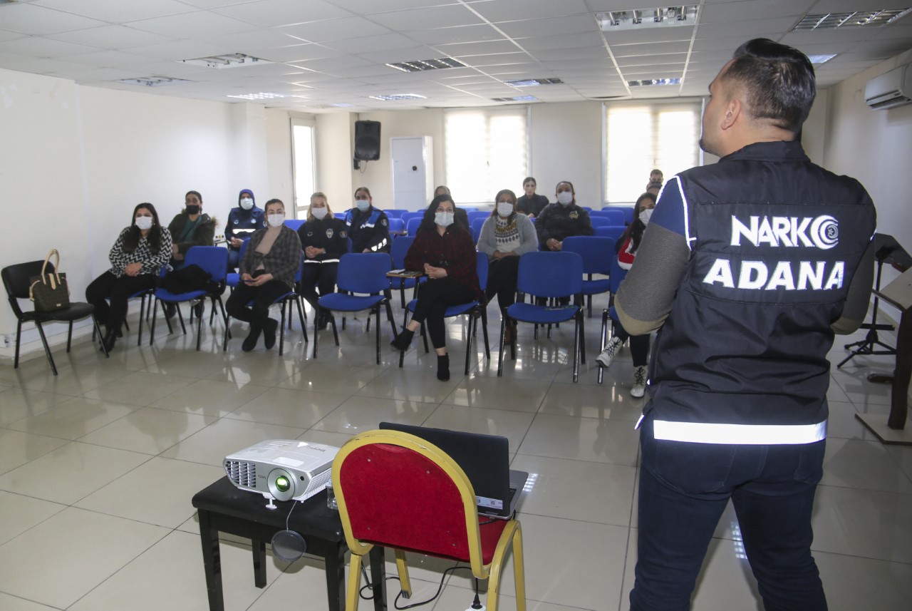 Kadın Personele Uyuşturucuyla Mücadele Toplantısı