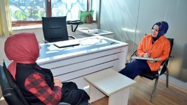 YÜREĞİR BELEDİYESİ PSİKOLOJİK DANIŞMANLIK HİZMETİ VERİYOR