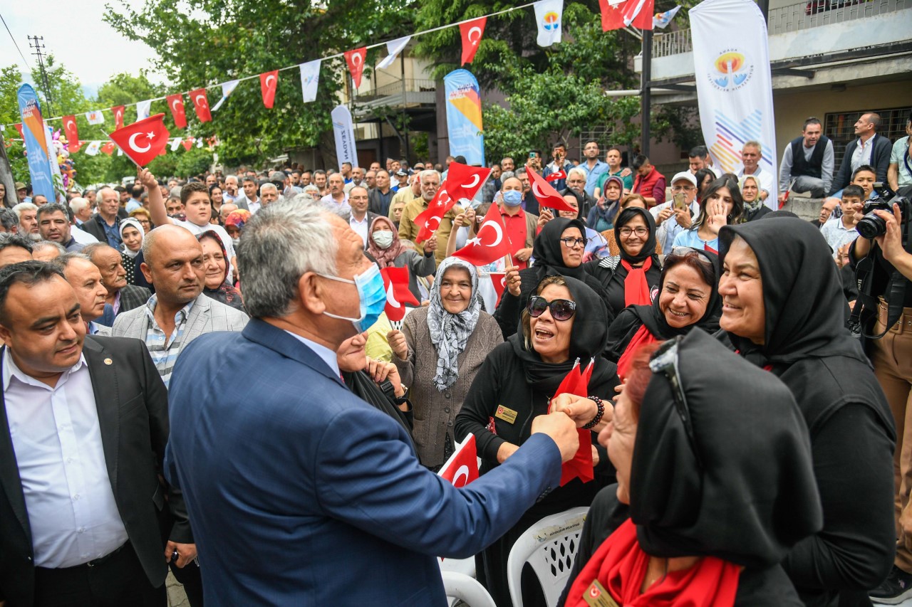 POZANTI’LI KADINLARDAN CHP’YE BÜYÜK İLGİ