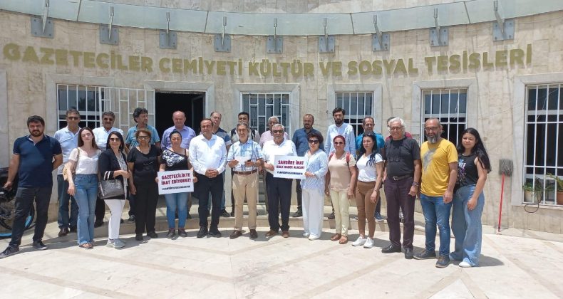 SANSÜR YASASINA GAZETECİLERDEN TEPKİ