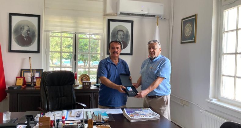 TANER ÜNAL SÜREKLİ BASIN KARTININ 30. YILINI YENİLEDİ