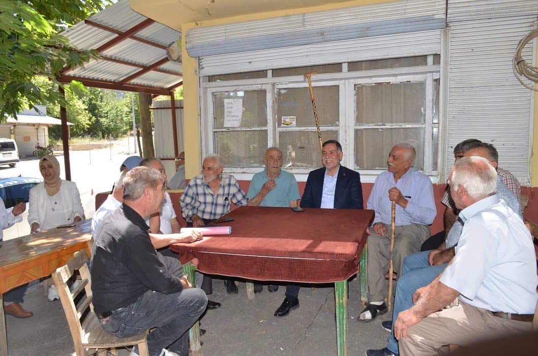 Ak Parti Adana Millet Vekili Ahmet Zembilci  Pozantı’ya geldi.