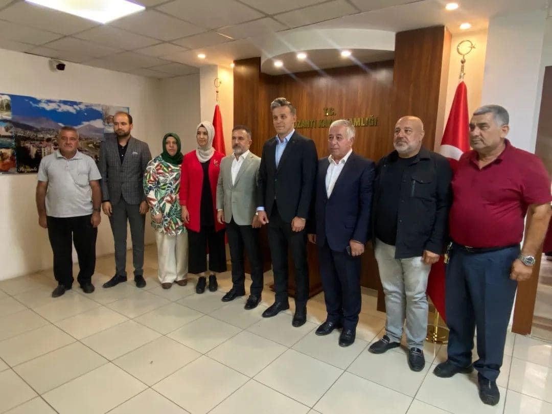 “POZANTI’LI “TOKİ’YE” KAVUŞUYOR”