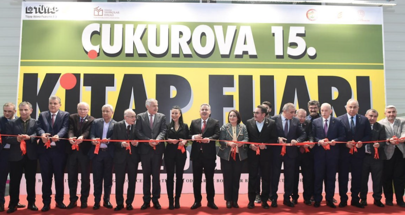 ÇUKUROVA 15. KİTAP FUARI KİTAPSEVERLERLE BULUŞTU