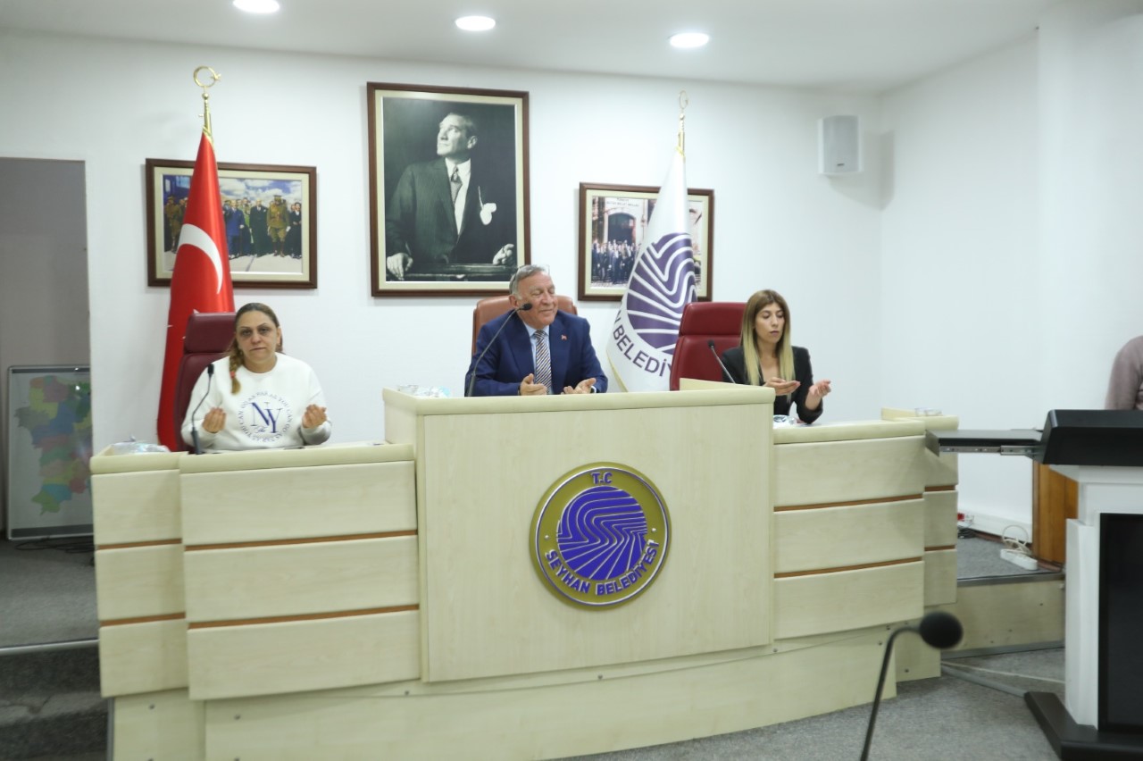 SEYHAN MECLİSİ DEPREMZEDELER İÇİN TEK YÜREK