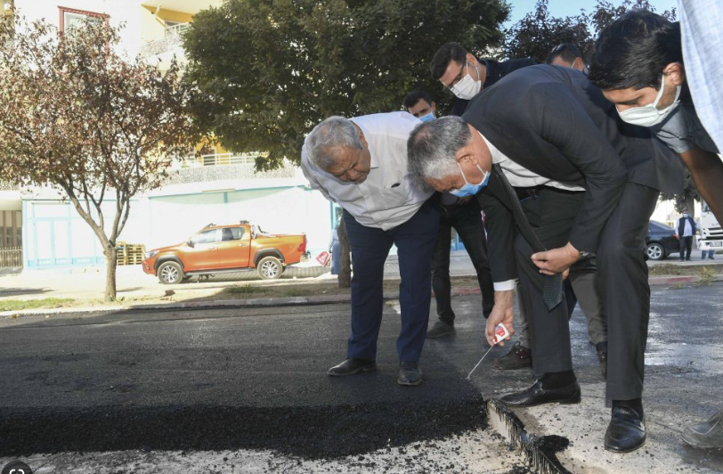 KARALAR POZANTI’YA ASFALT DÖKECEK