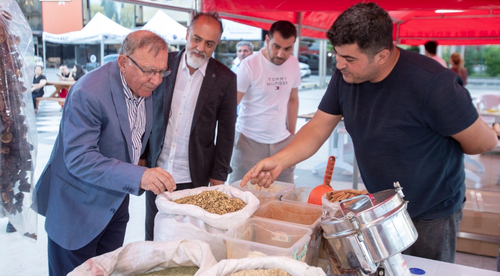 SEYHAN’DAN HATAY ESNAFINA DESTEK