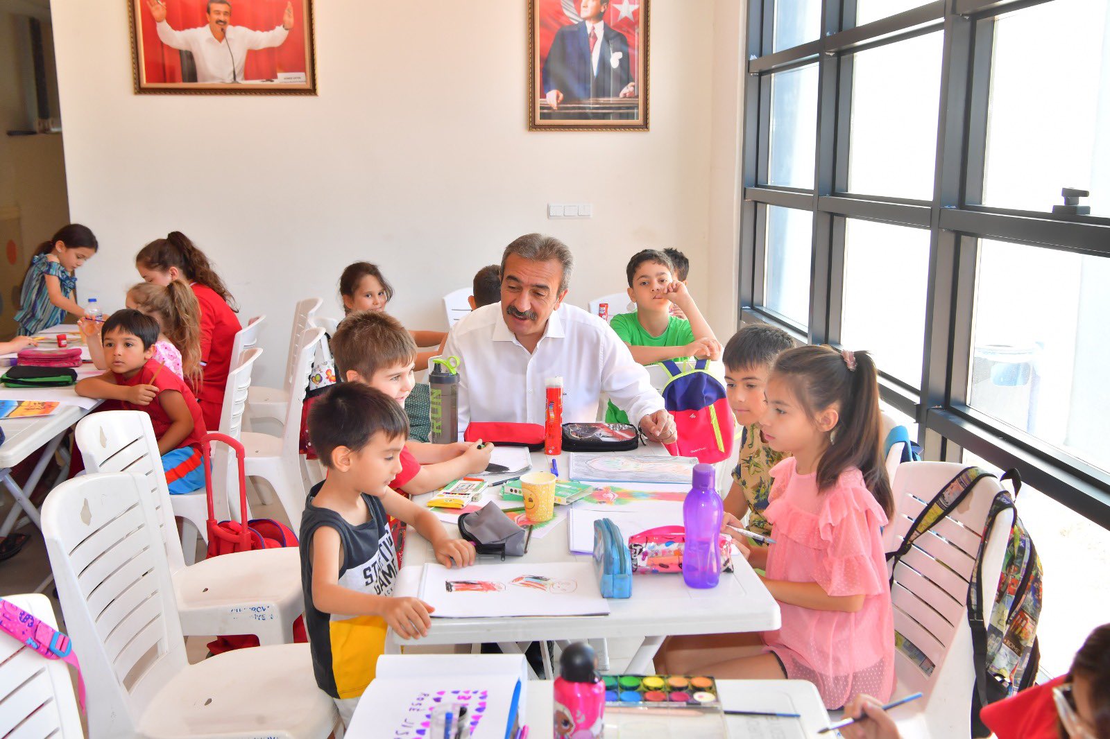 BAŞKAN ÇETİN: “ ÇOÇUKLAR GÜLERSE DÜNYA GÜLER”