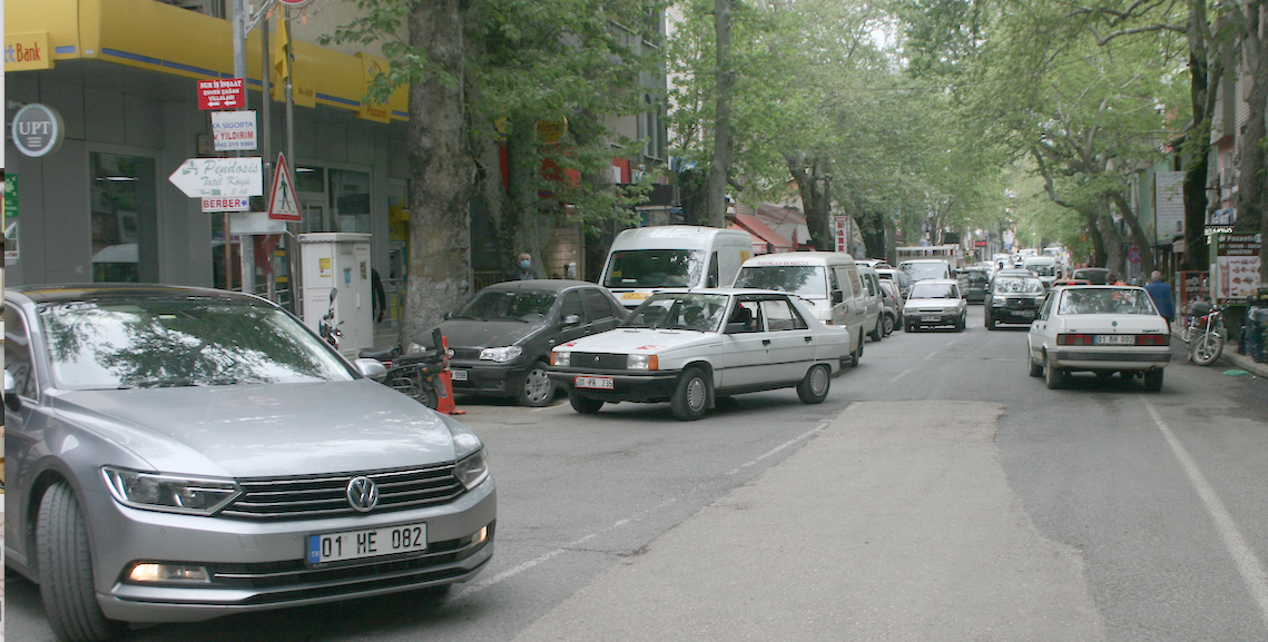 TRAFİK KARMAŞASI