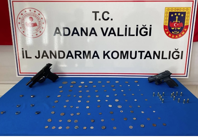 POZANTI’DA MOTOSİKLETTEN KAÇAK TARİHİ ESER ÇIKTI