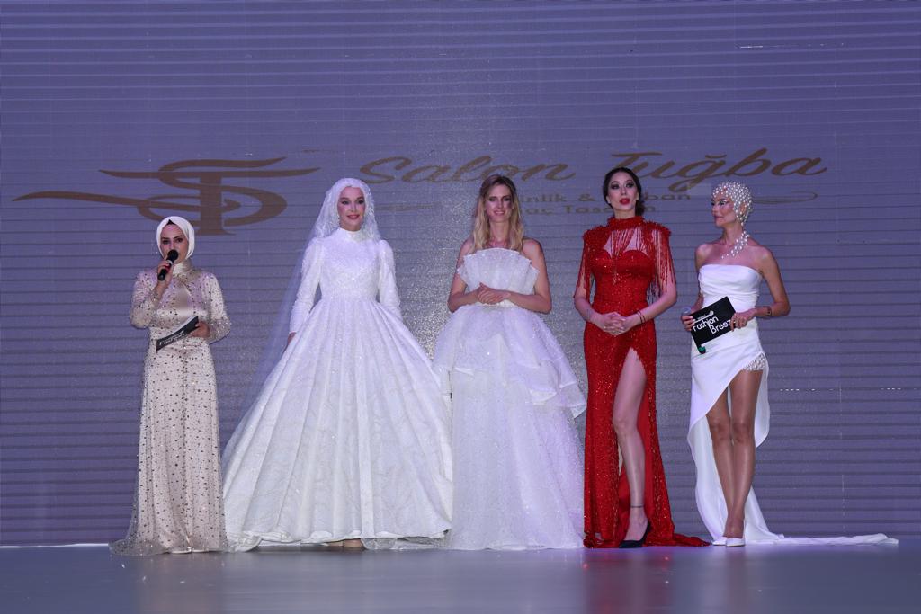 “KADINA ŞİDDETE KARŞI DURAN DEFİLE”