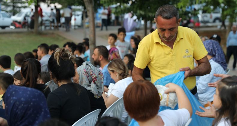 YÜREĞİR BELEDİYESİ SİNEMAYI YAYLALARA TAŞIDI.