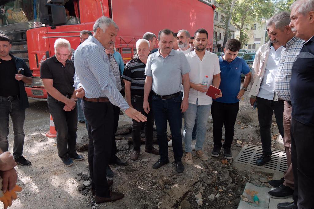 BAŞKAN KARALAR POZANTI’YA GELDİ ÇALIŞMALAR HIZLANDI