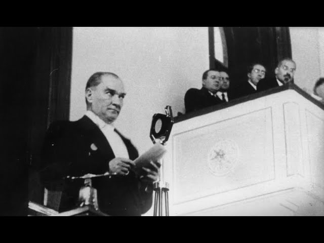 “BU CUMHURİYETİ BİZ KURDUK  YAŞATACAK OLAN SİZLERSİNİZ.”