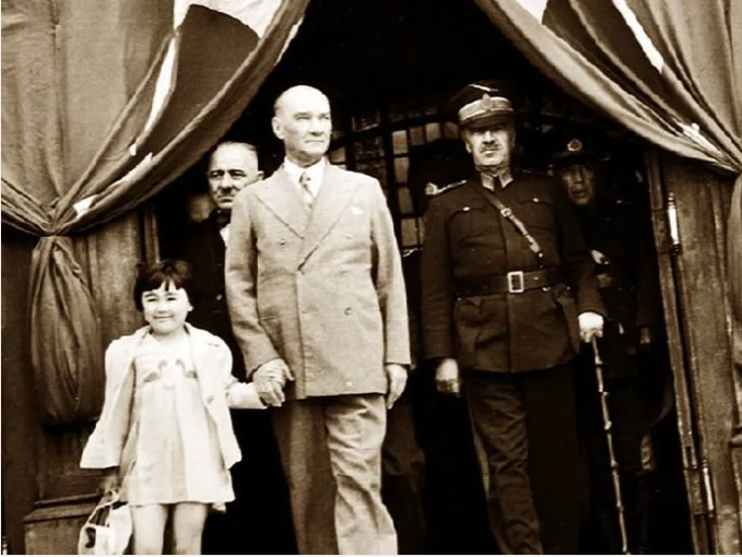 23 NİSAN ÇOCUK BAYRAMINI KUTLUYORUZ