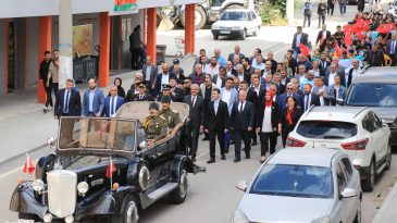POZANTI’LILAR 25 MAYIS TÖRENLERİ İLE COŞTULAR.