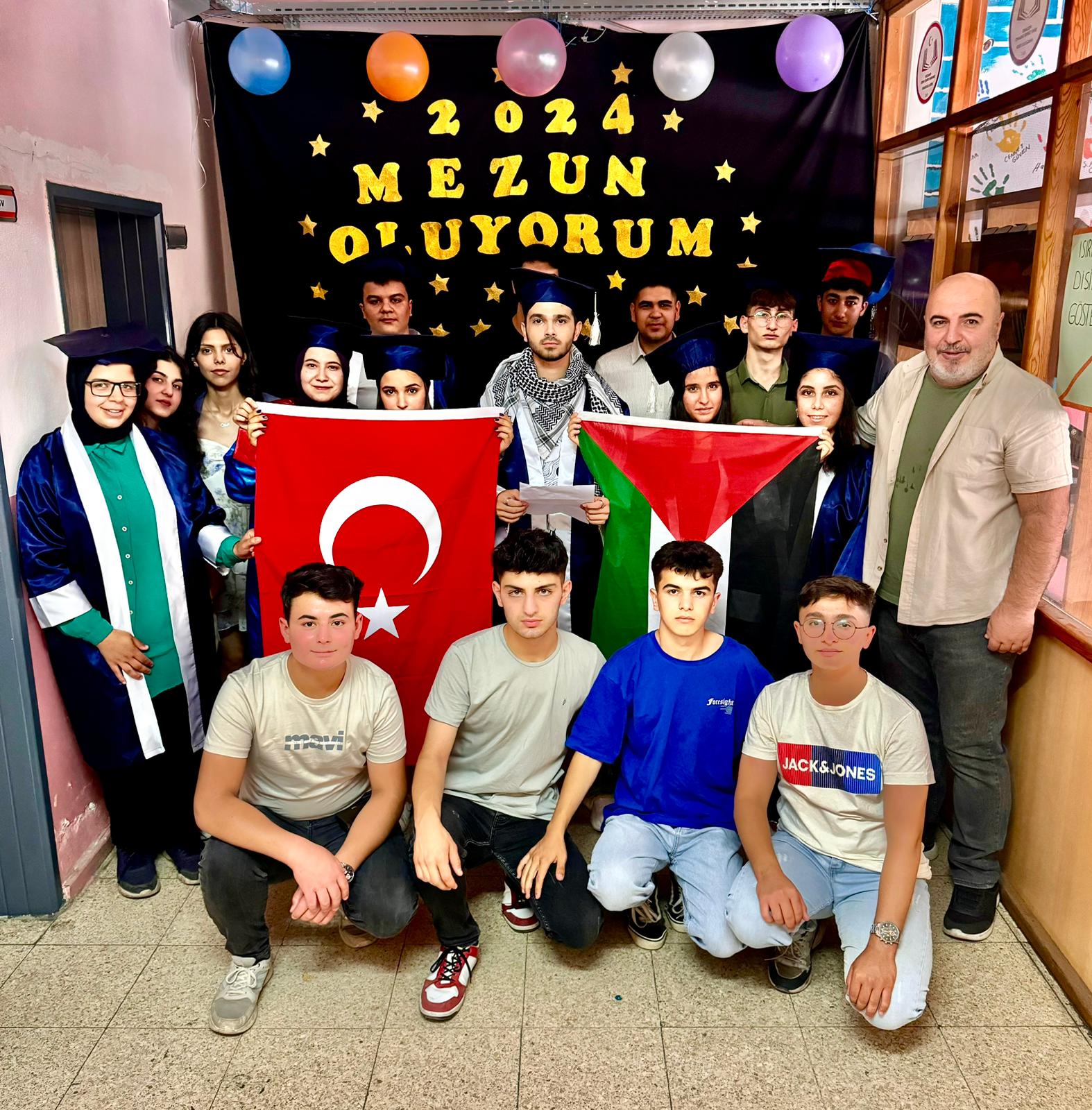 ŞEHİT ZAFER SABANCI LİSESİ’NDEN “GAZZE KATLİMINA” TEPKİ