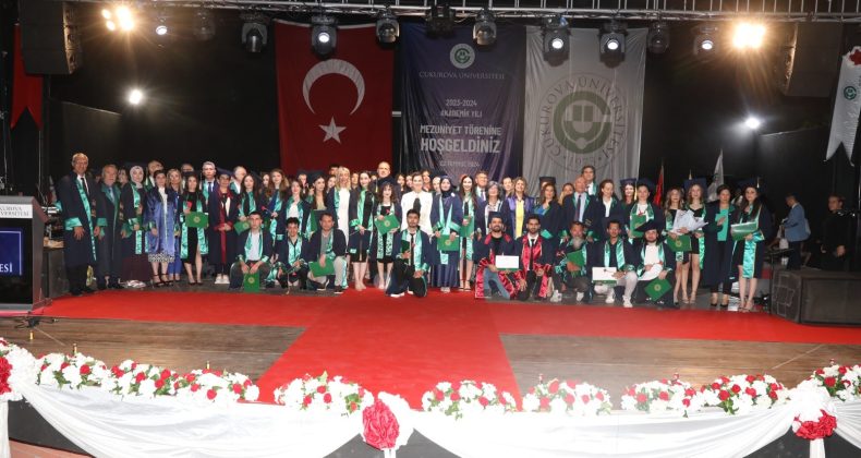 Çukurova Üniversitesinde Mezuniyet Coşkusu