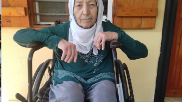 BAŞKAN ALİ AVAN’DAN FATMA DEMİRZÜN’E TEKERLEKLİ SANDALYE