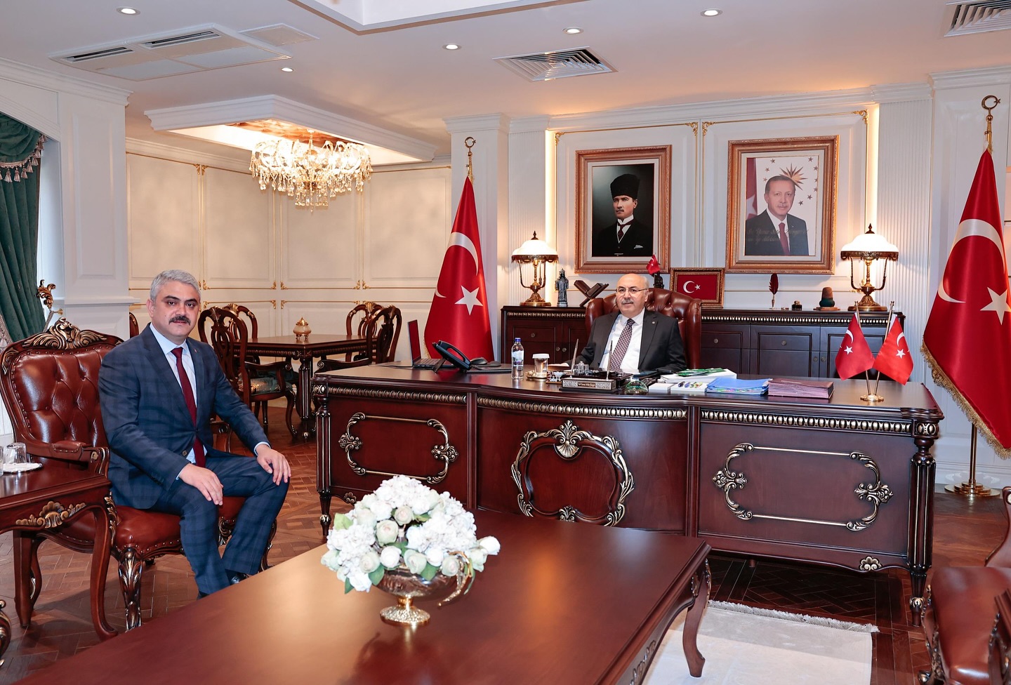 BELEDİYE BAŞKANI ALİ AVAN’DAN  MAKAM ZİYARETLERİ