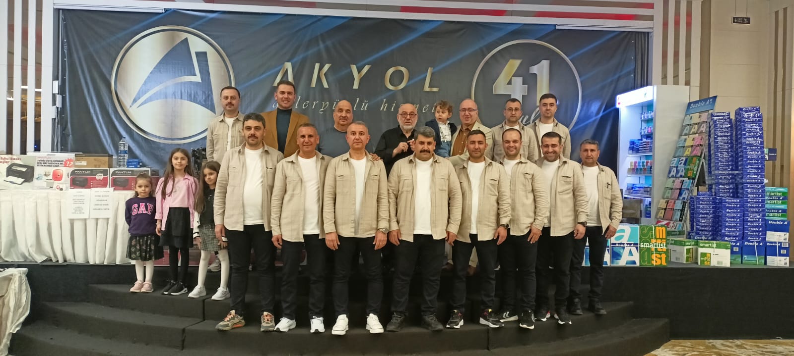 AKYOL DEFTER 41. YILDÖNÜMÜNÜ KUTLADI