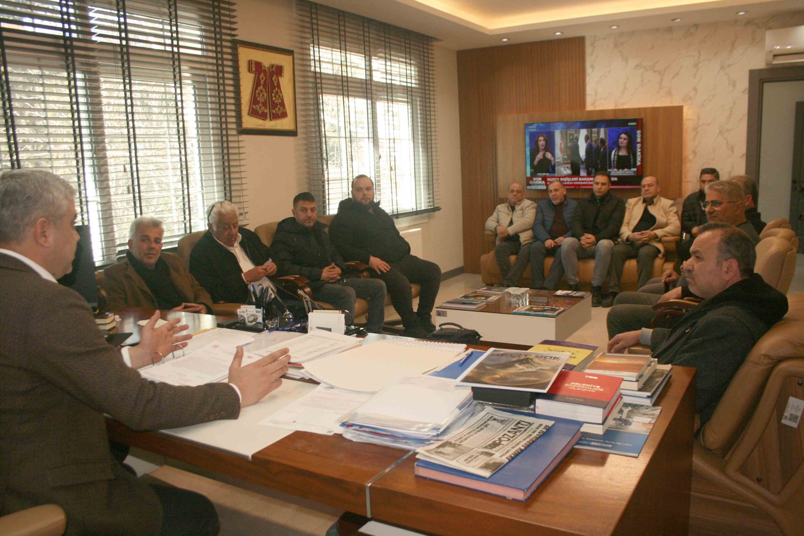 HAL BİNASI ESNAFI TAHLİYE HAZIRLIKLARINA BAŞLADI