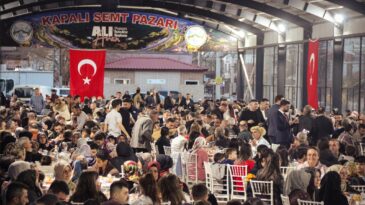 BELEDİYE BAŞKANI  ALİ AVAN’DAN BAYRAMLAŞMA GİBİ İFTAR SOFRASI