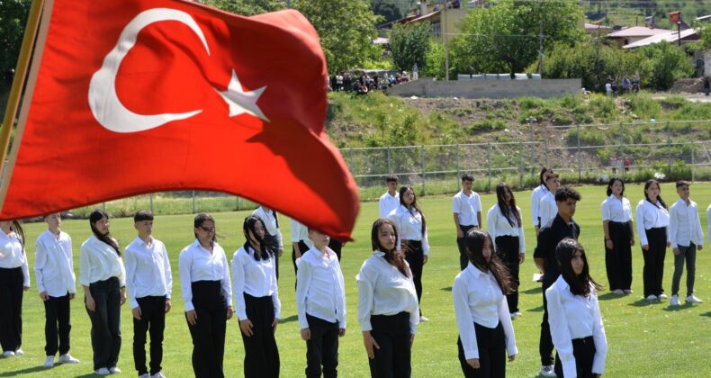 19 MAYIS’IN YILDÖNÜMÜNE GÖKBEZ STADINDA ANLAMLI KUTLAMA