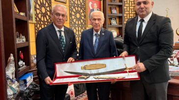 ADANA’DAN DEVLET BAHÇELİ’YE DAMASCUZ KILICI