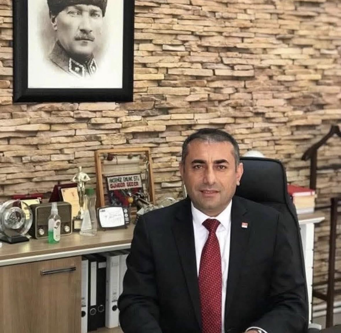 Adana Büyükşehir Belediye Başkan Vekili Güngör Geçer oldu