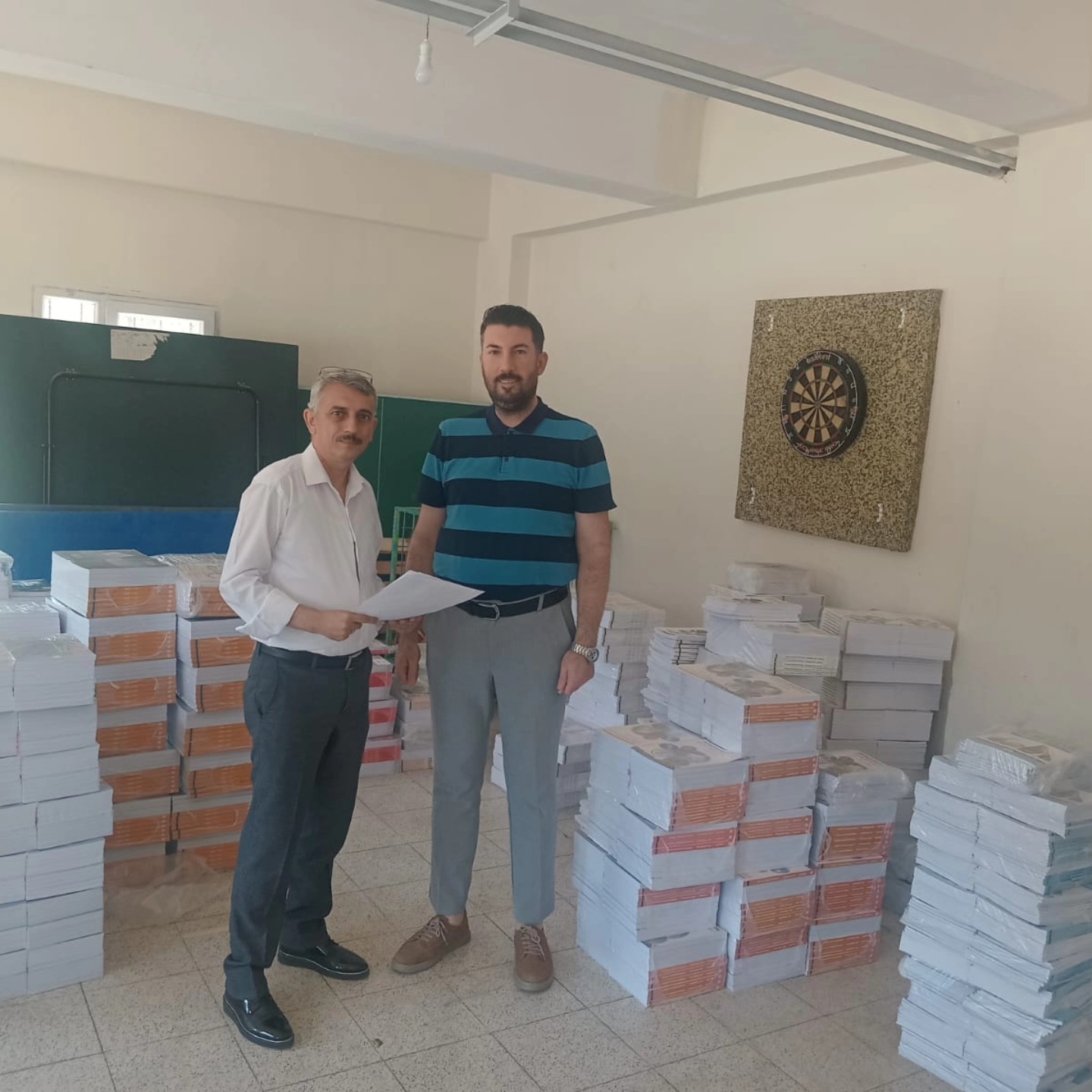 DERS KİTAPLARI POZANTI’YA GELDİ