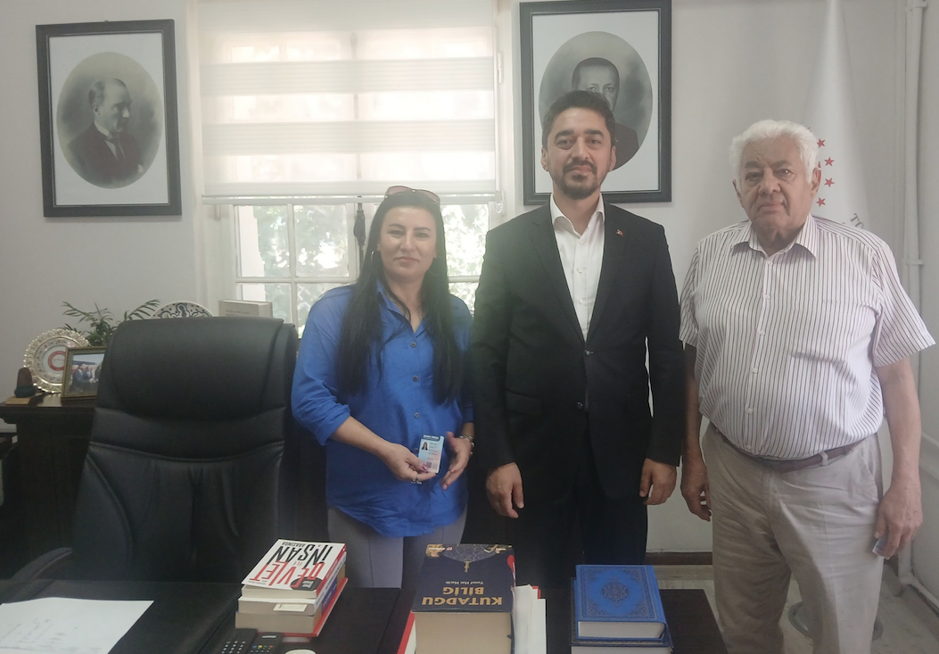 GAZETEMİZ YAZİŞLERİ MÜDÜRÜ HAYRİYE EROĞLU “SÜREKLİ BASIN KARTI” SAHİBİ OLDU.