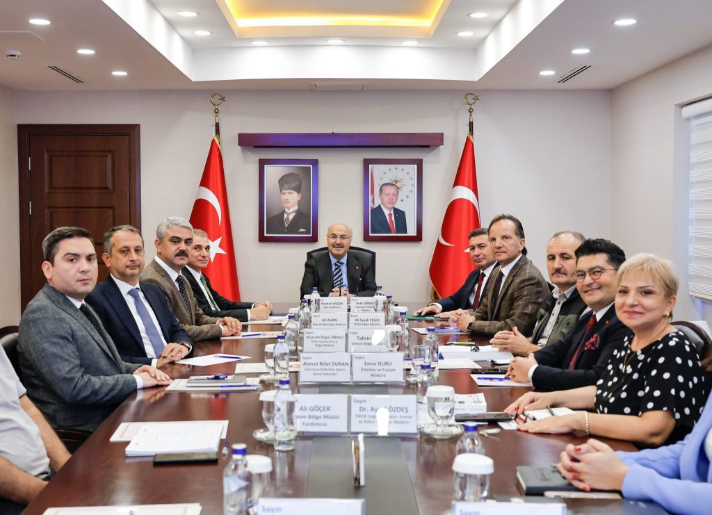 TARİHİ DEMİR YOLU TURİZME KAZANDIRILIYOR
