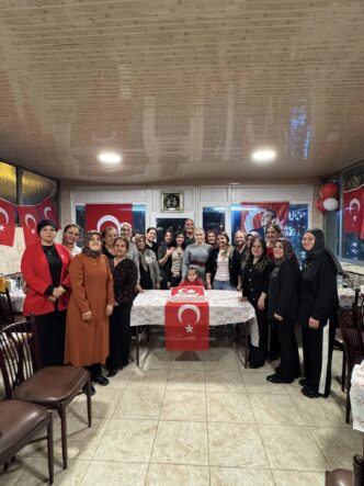 CHP POZANTI İLÇE ÖRGÜTÜNDEN CUMHURİYET ETKİNLİĞİ