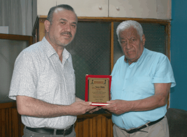 1. sayfa foto altı arşiv foto diyelim ÜNAL AYTEKİN