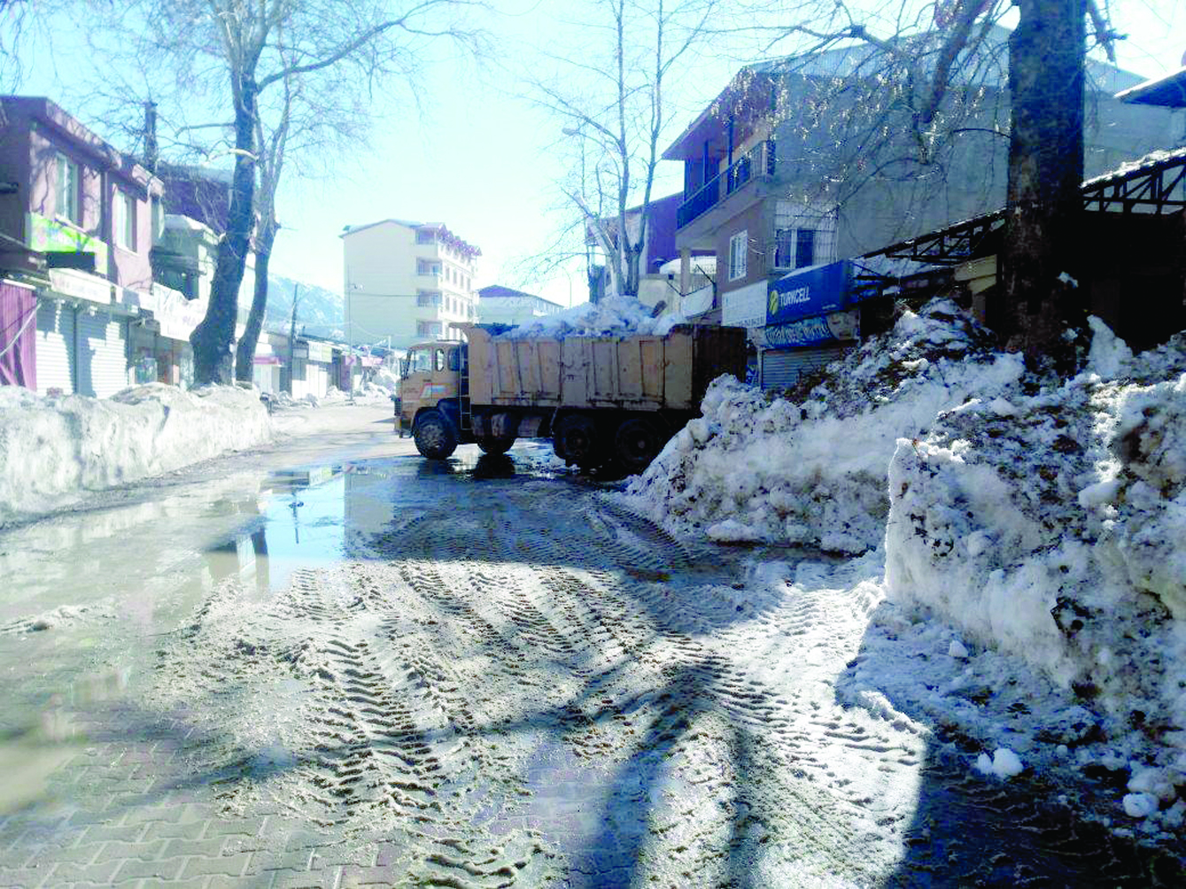Akçatekir’i deprem değil KAR vurdu