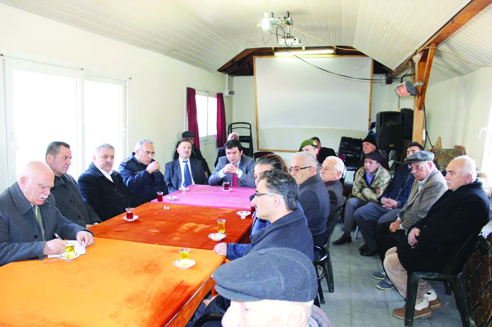 KAYMAKAM TENGİR TOKİ İÇİN NABIZ YOKLADI.