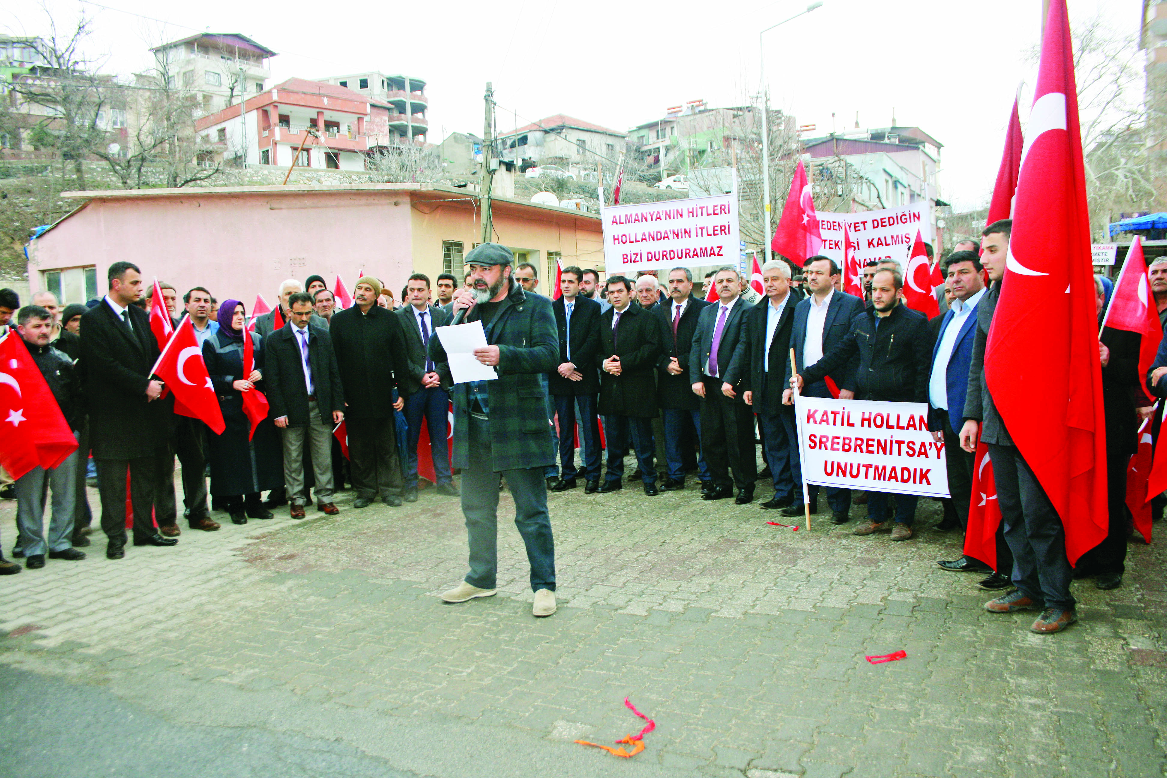 POZANTI’DAN HOLLANDA’YA TEPKİ