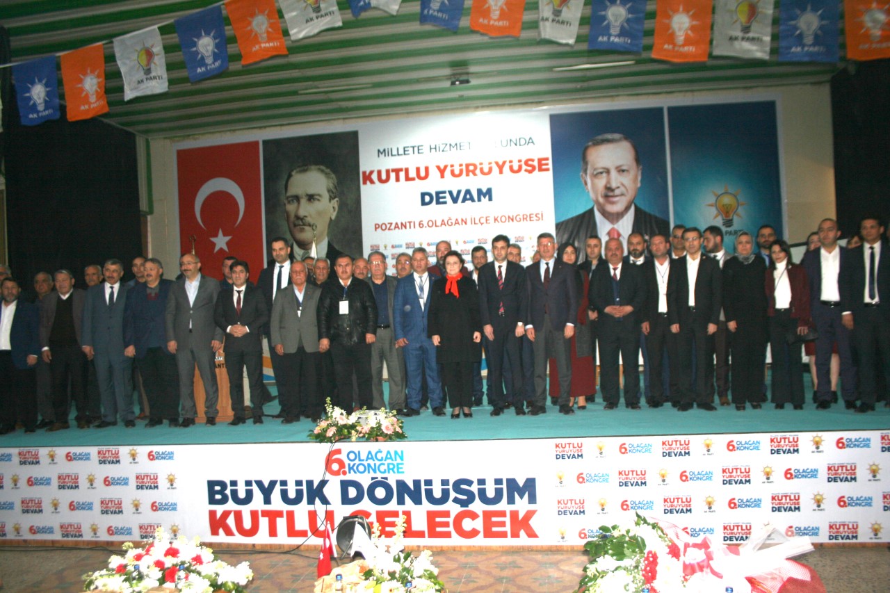 AK PARTİ’DE HEYECAN VE KALABALIK DIŞARI TAŞTI