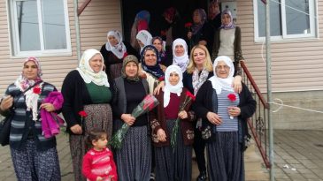 CHP KADINLAR GÜNÜNÜ KIRSALDA KUTLADI.